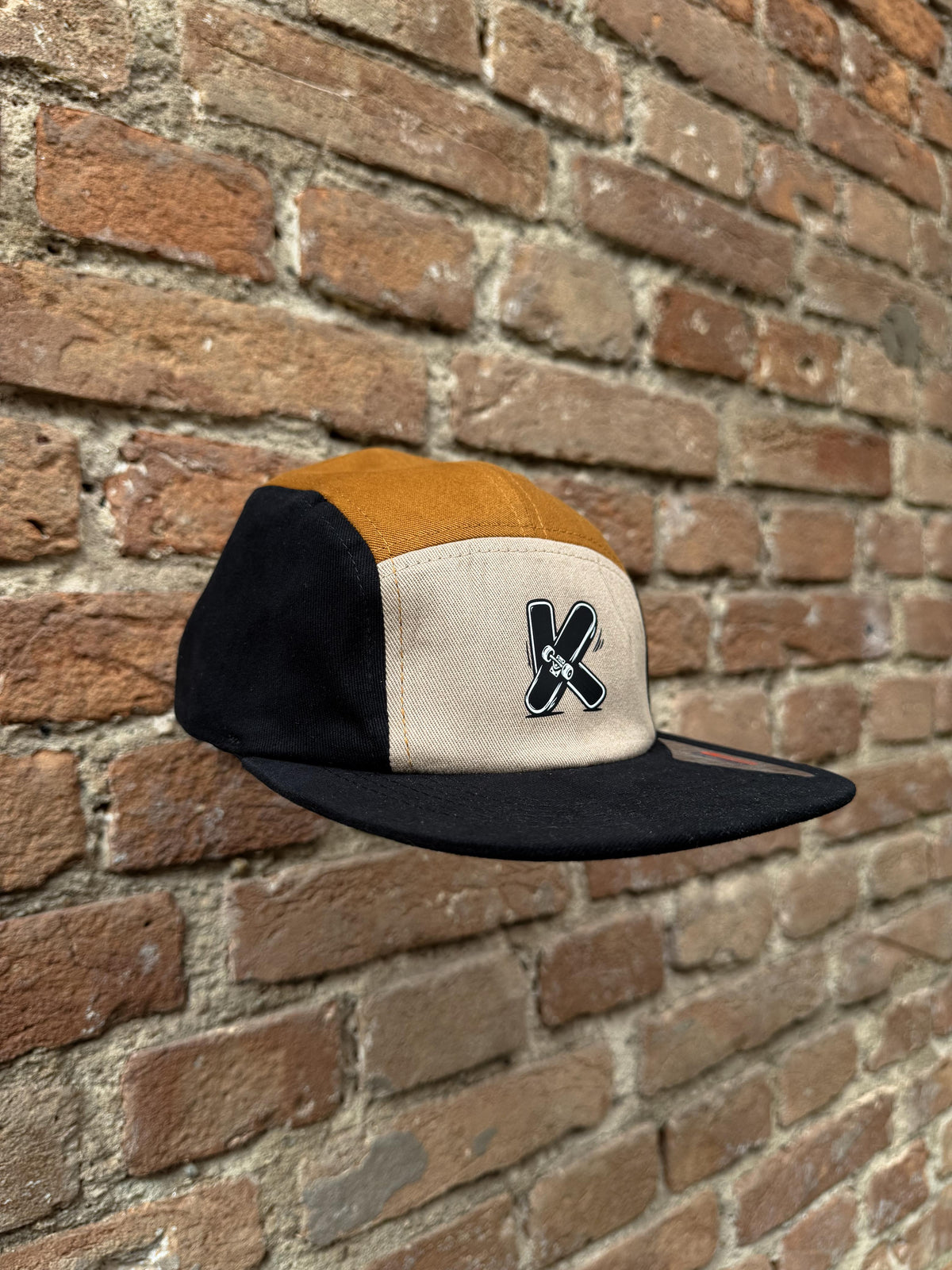 Boné five panel