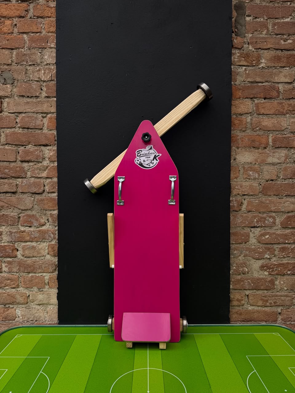 Carrinho de rolimã rosa